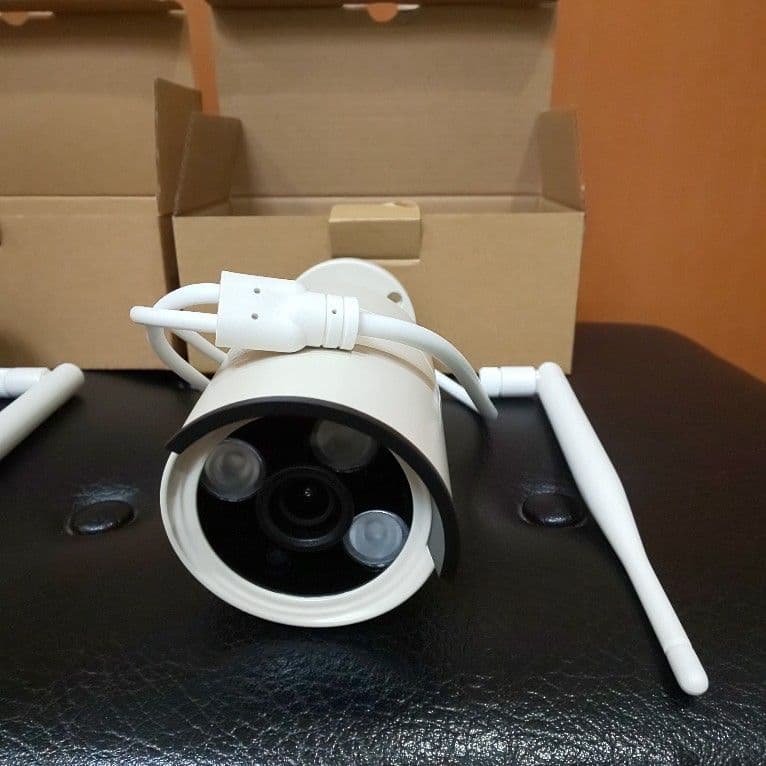Hiseeu防犯カメラ ワイヤレスwifi300万画素(増設可,未使用品) 2台