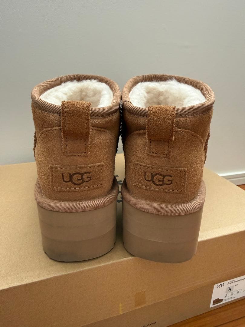 UGG クラシック ウルトラ ミニ プラットフォーム 厚底ブーツ 23cm