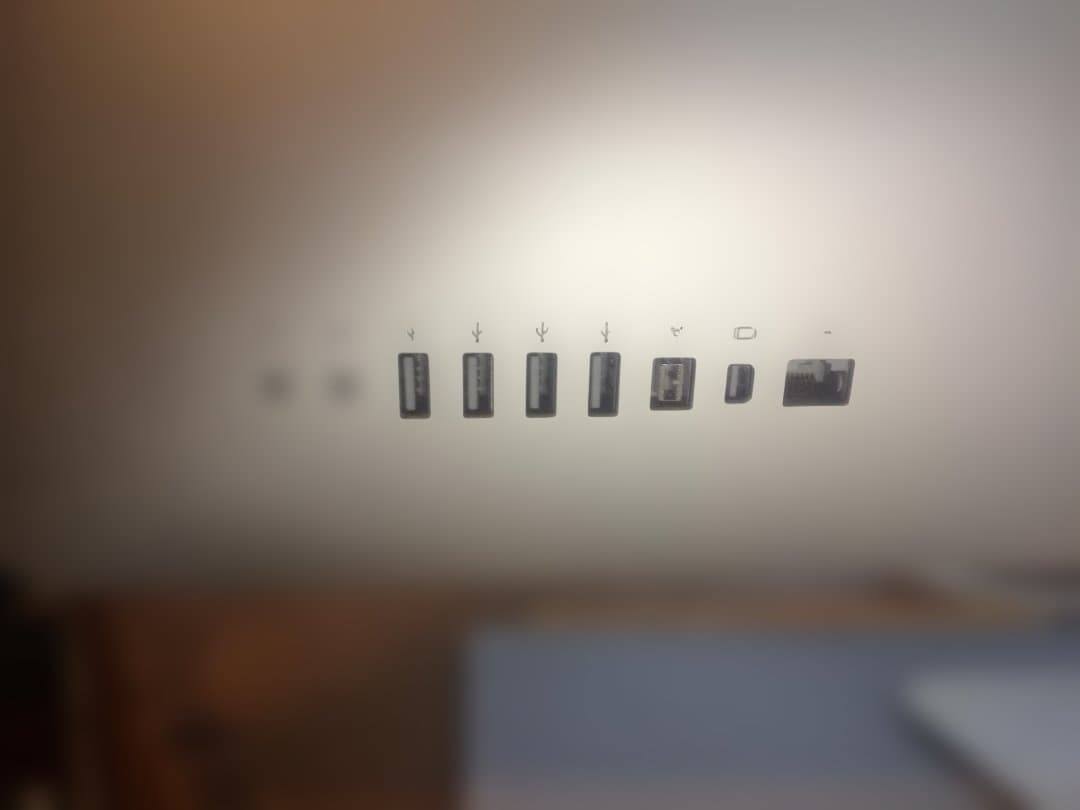 メルエム様*iMac 27インチ Mid 2010