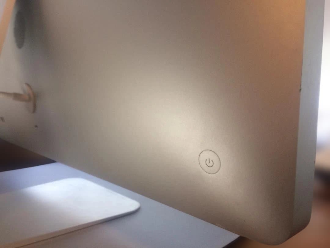 メルエム様*iMac 27インチ Mid 2010