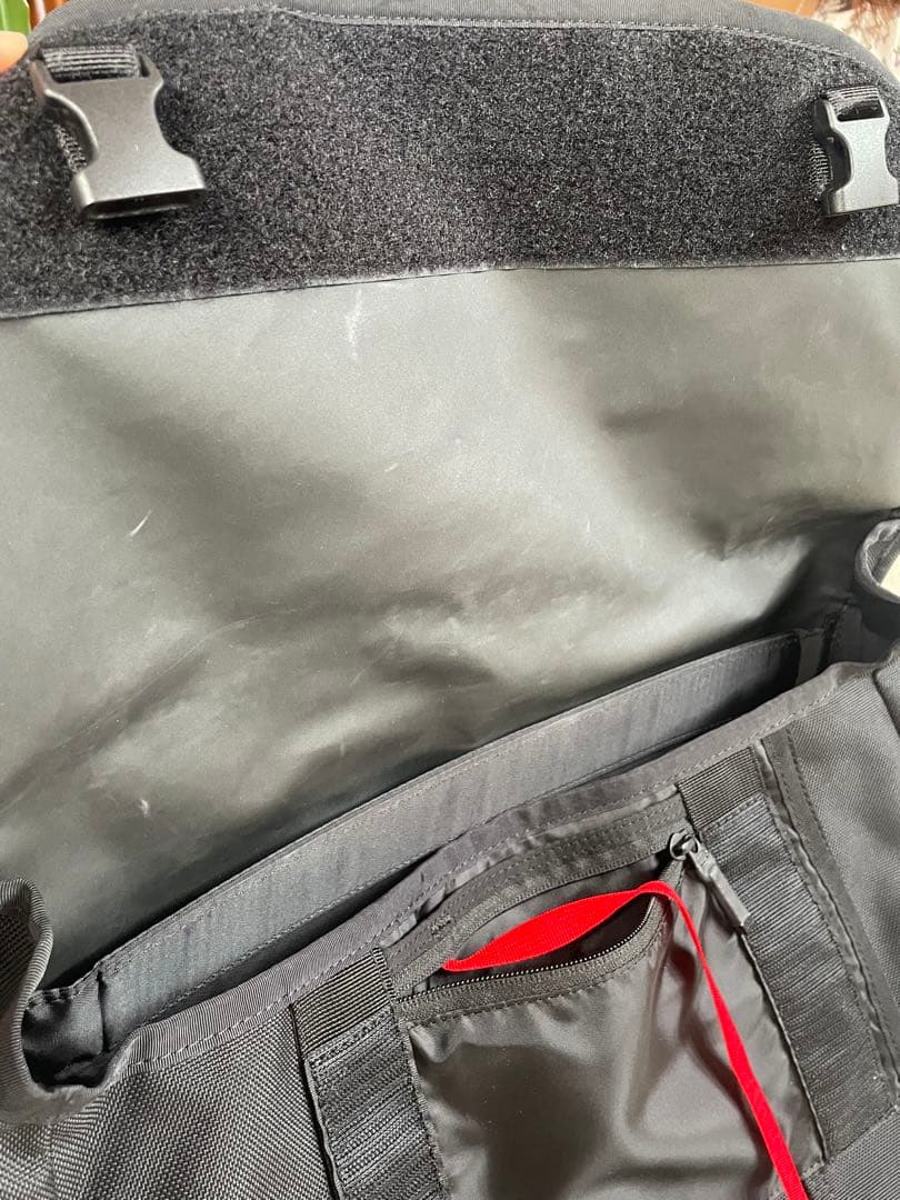 TIMBUK2 メッセンジャーバッグ ブラック 大容量 ショルダーバッグ