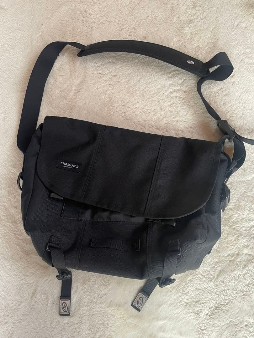 TIMBUK2 メッセンジャーバッグ ブラック 大容量 ショルダーバッグ