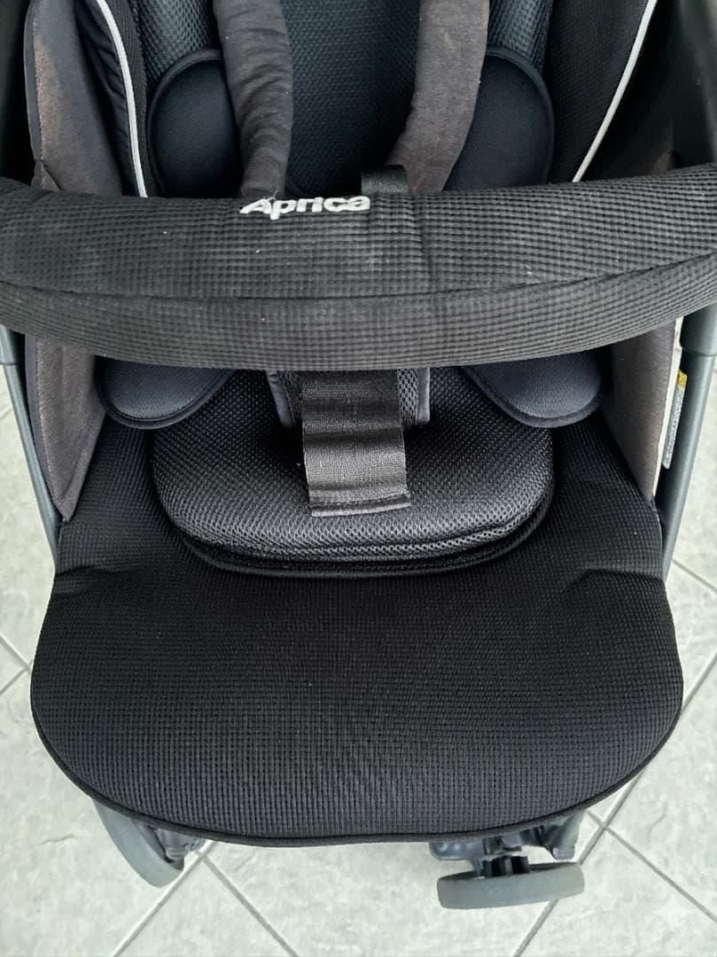 グリーン⭐️極美品⭐️ 2023年製 アップリカ ラクーナ プラス