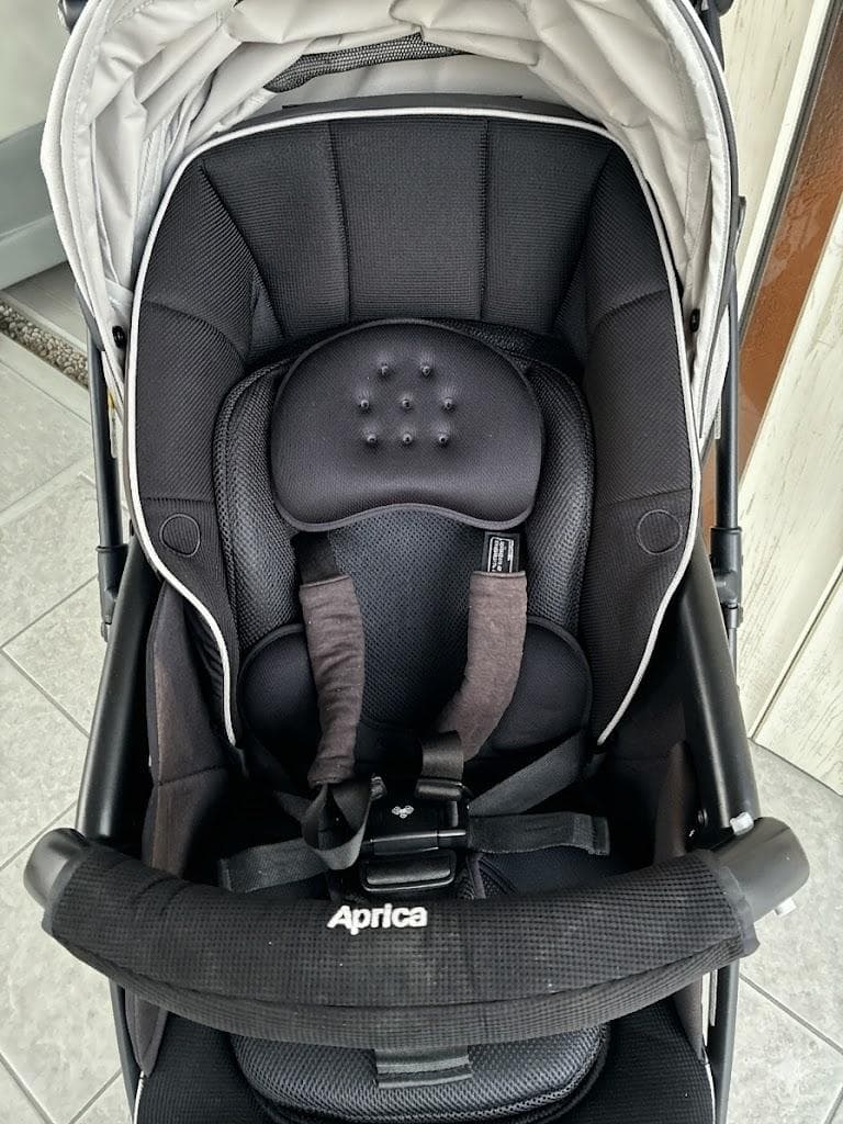 グリーン⭐️極美品⭐️ 2023年製 アップリカ ラクーナ プラス