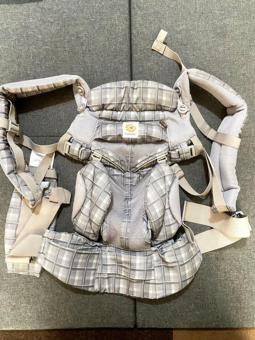 美品　ergobaby オムニ360 抱っこ紐 グレー・チェック柄