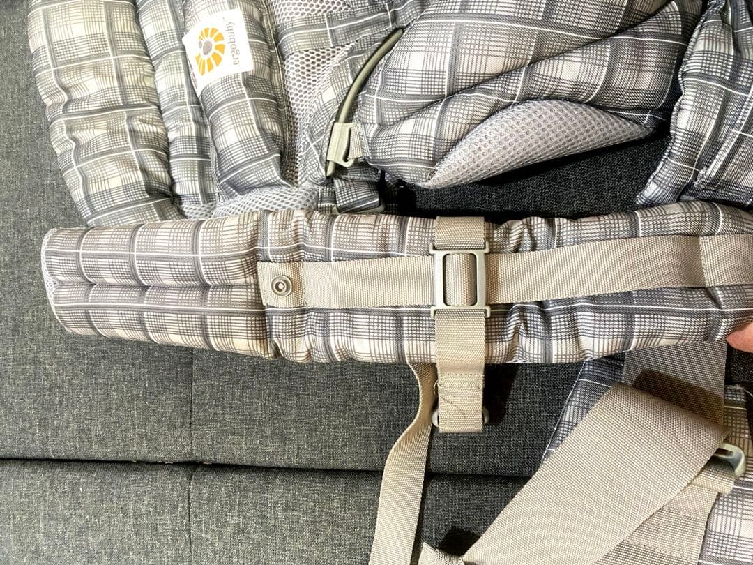 美品　ergobaby オムニ360 抱っこ紐 グレー・チェック柄
