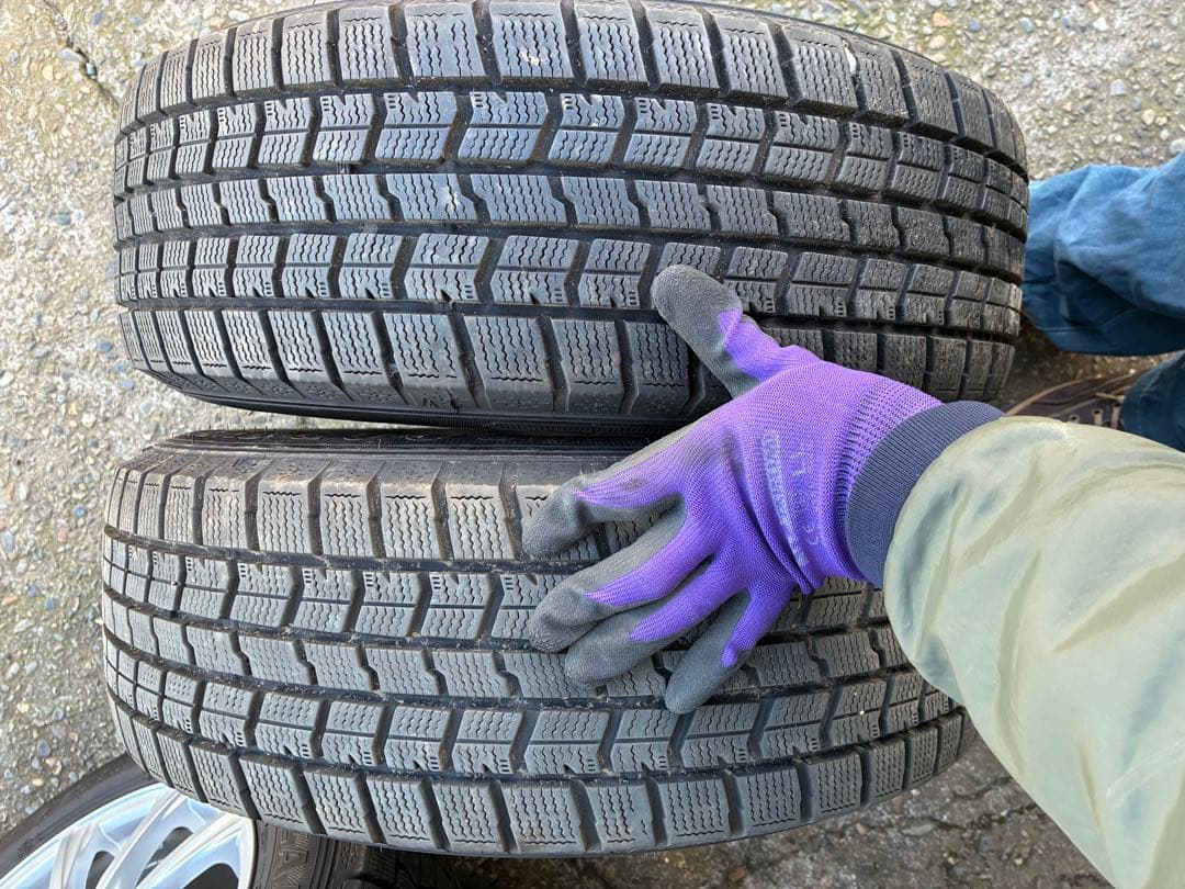 送料込　バリ山　プリウス　15インチ　スタッドレス　100 5穴　+40 6.5