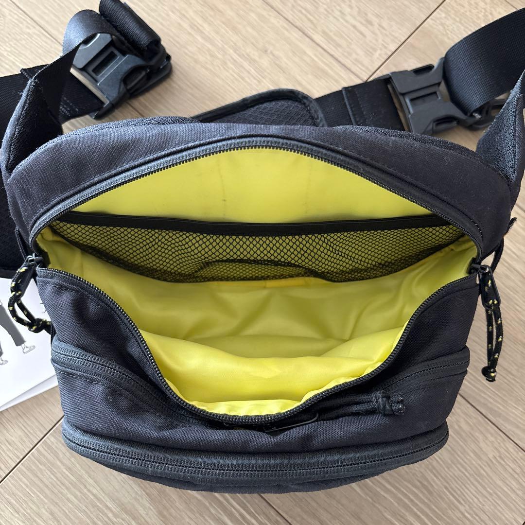 ハグー Hugoo ヒップシート 抱っこ紐 ショルダーバッグ ブラック