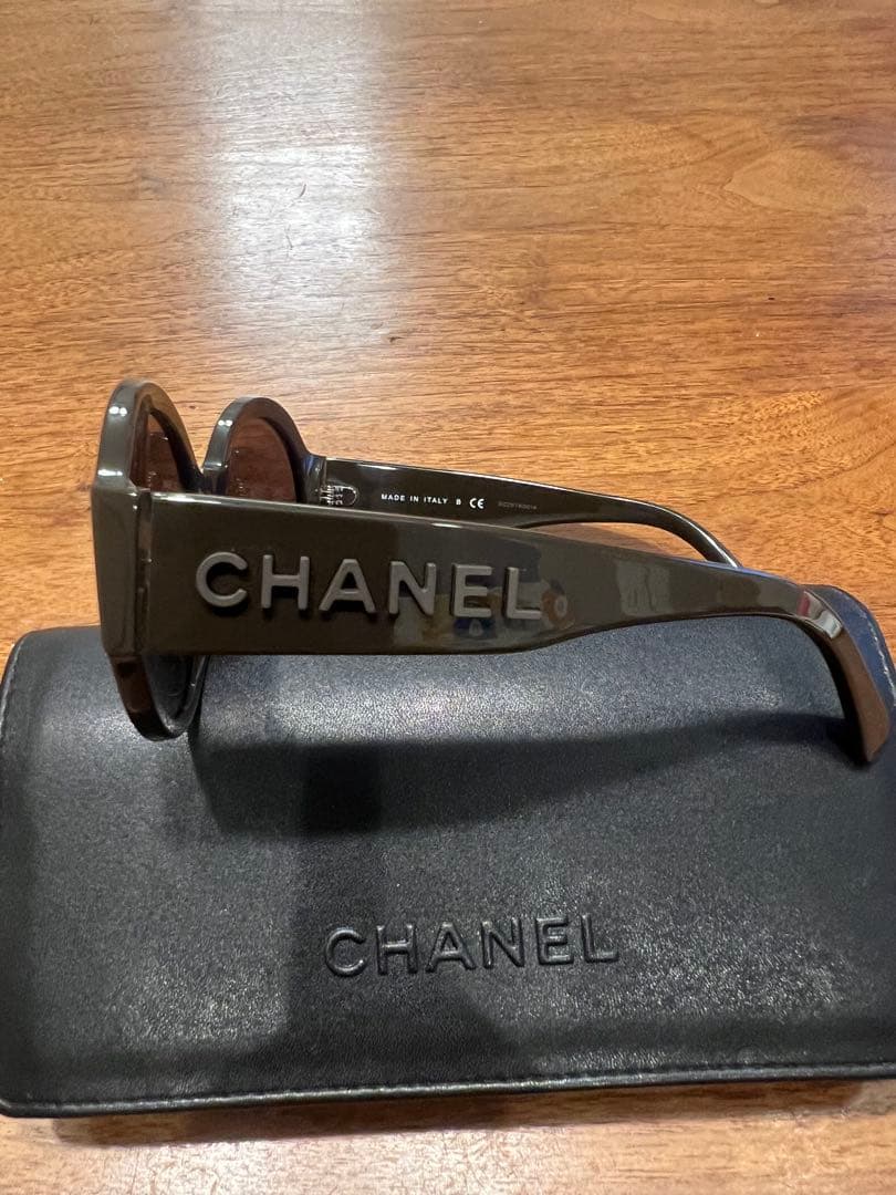 CHANEL ラウンドサングラス ケース、メガネクロス付き