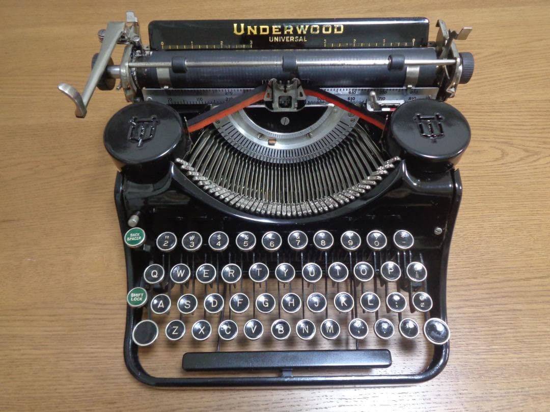 実働品　UNDERWOOD UNIVERSAL アンダーウッドタイプライター