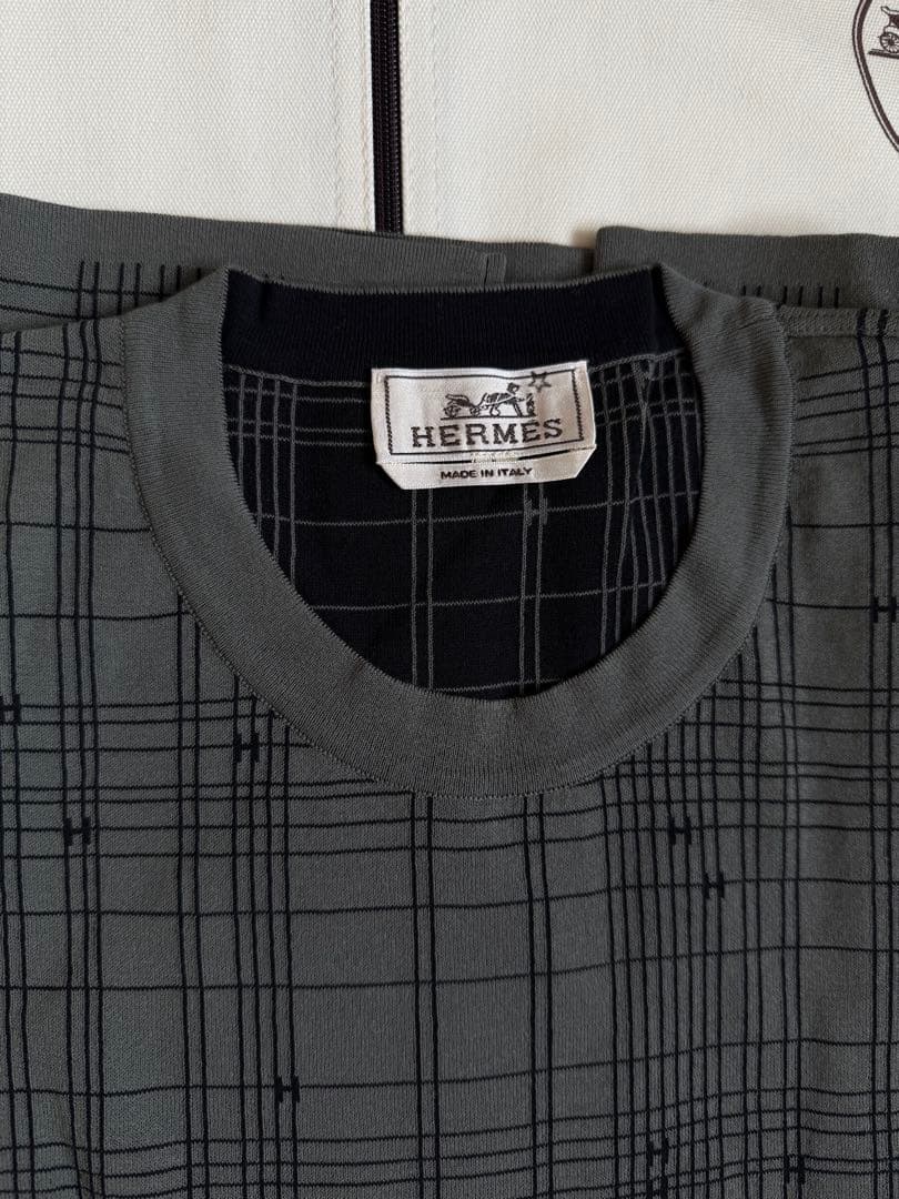 【未使用品】HERMES H柄 Tシャツ