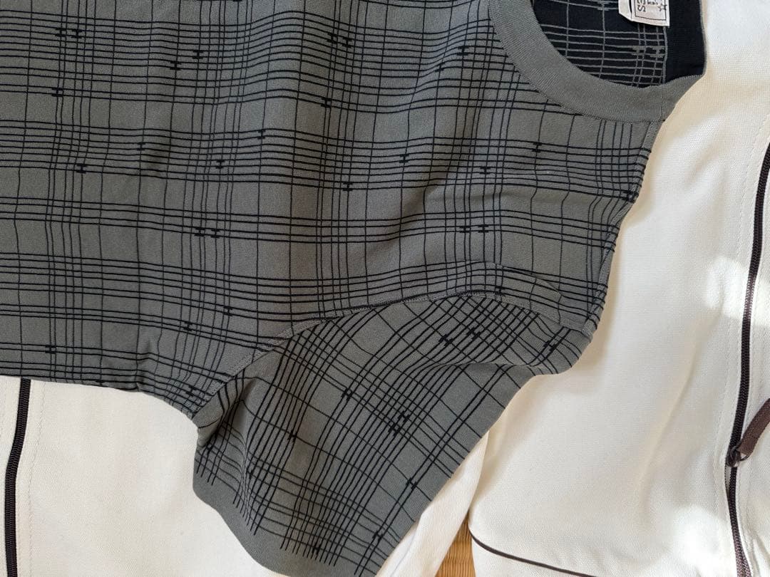【未使用品】HERMES H柄 Tシャツ