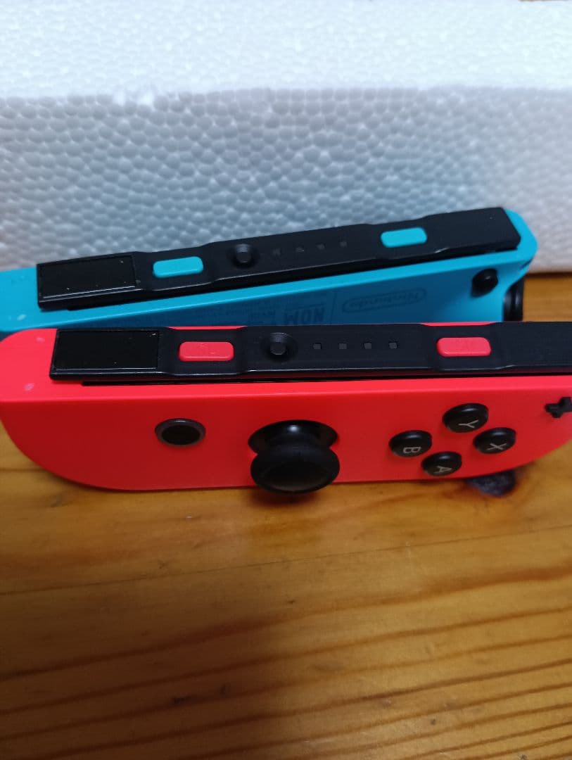 値下げNintendo Switch 本体 青赤 JoyCon付 【美品・完品】