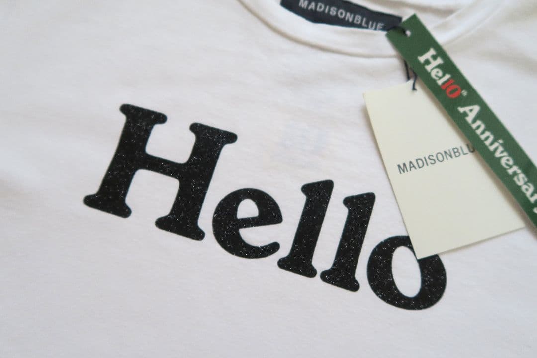 マディソンブルー HELLO Tシャツ 10周年限定