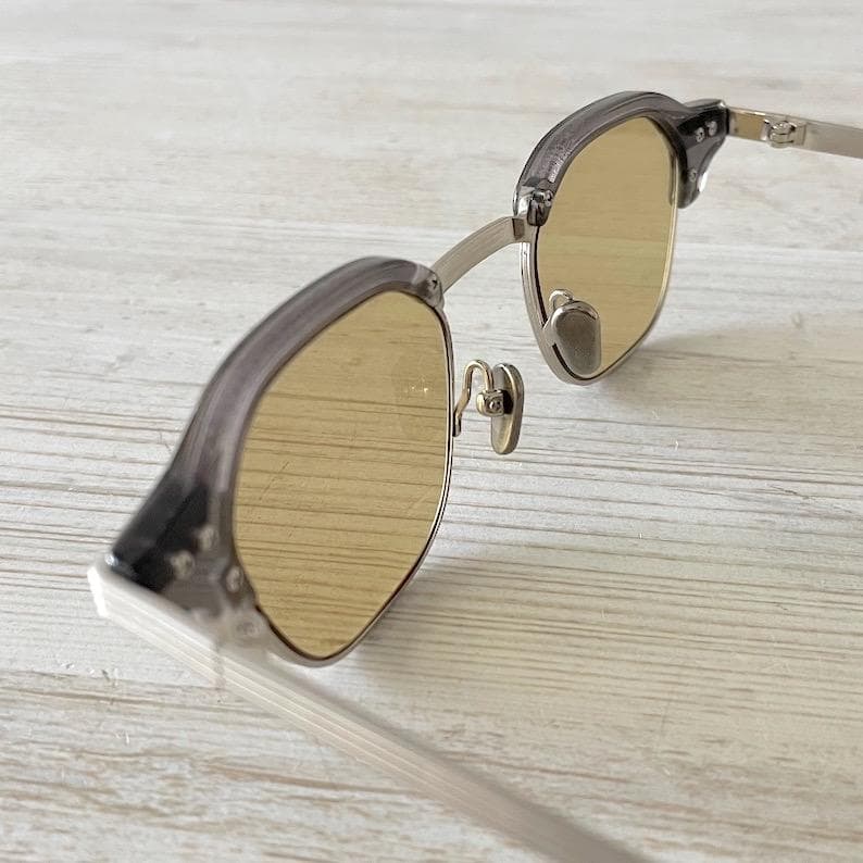 美品　kearny　　clear gray ＆ silver