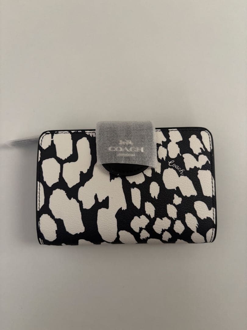 COACH アニマルプリント 二つ折り財布