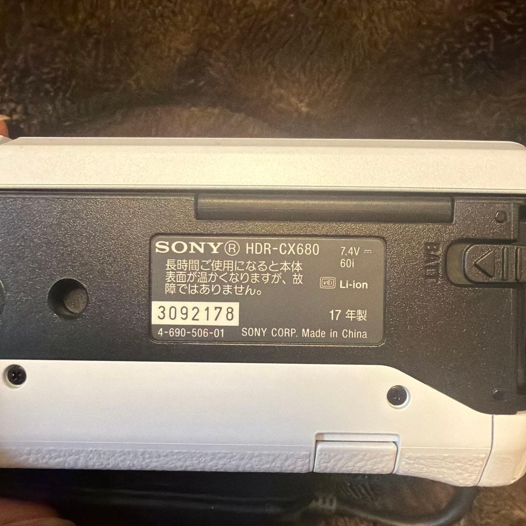 SONY Handycam HD ビデオカメラ本体　HDR-680