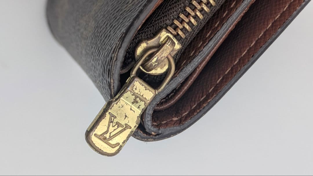 Louis Vuitton ルイヴィトンモノグラム 二つ折りコンパクトウォレット