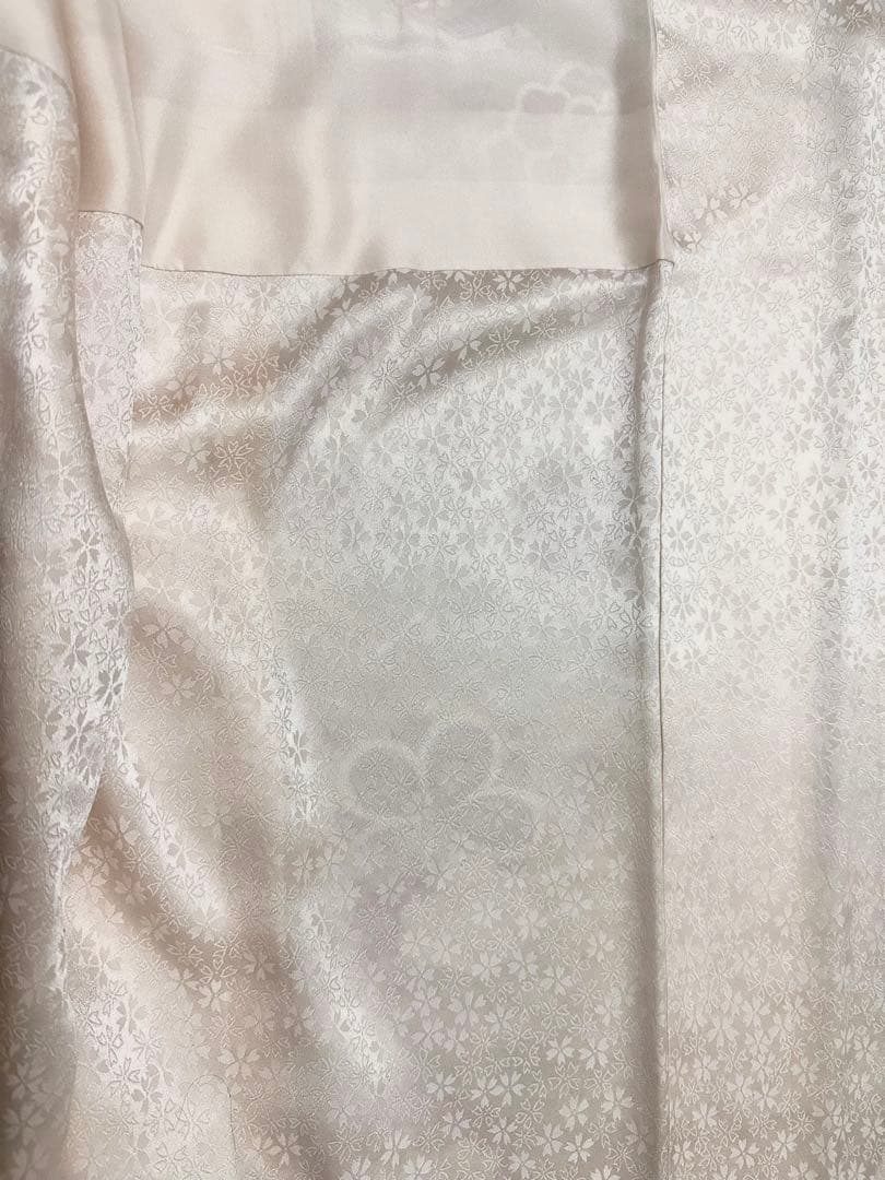 ピ*ー様 ‼️1万円以上お値下げ‼️ 振袖 クリーム色　薄黄色　花柄　古典柄　ゴ