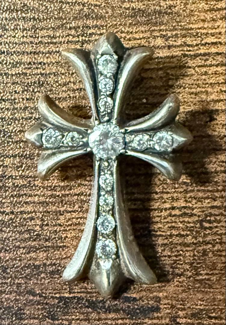 f*.様 Chrome Hearts クロス型ペンダント