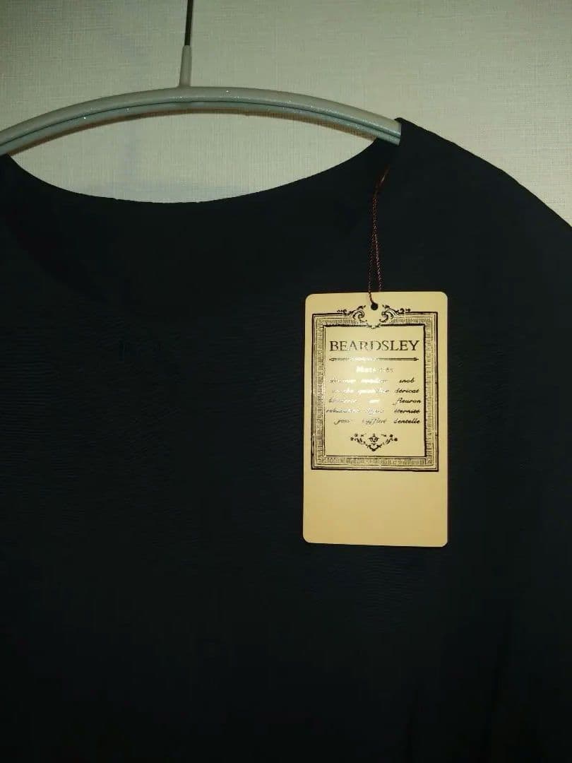 ビアズリーBEARDSLEY　バルーン袖フレアーコート　新品・タグ付　ブラック