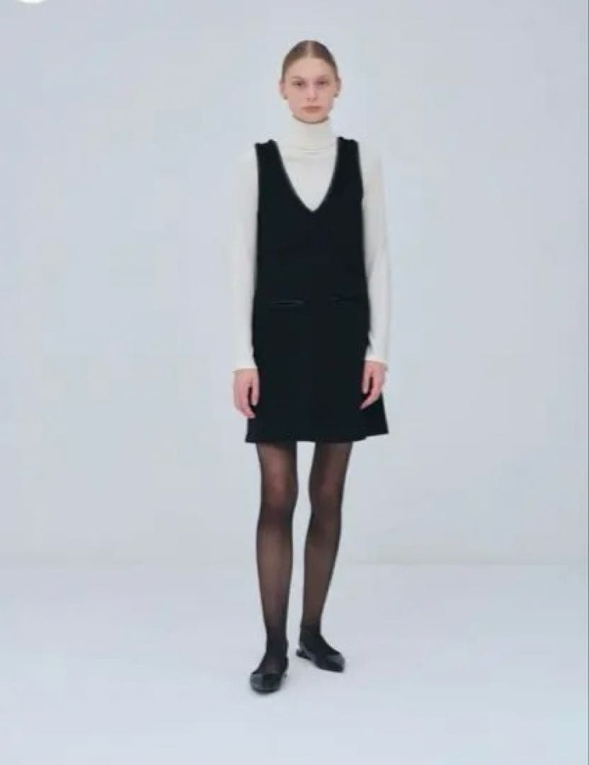 ワンピース LeatherTrimmedWoolJumperDress/laubeblanc