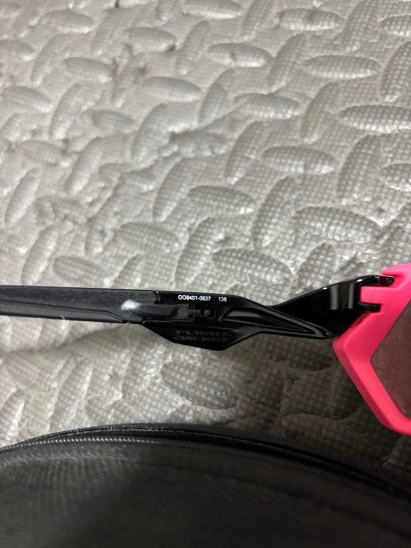 オークリー フライトジャケット中古品
