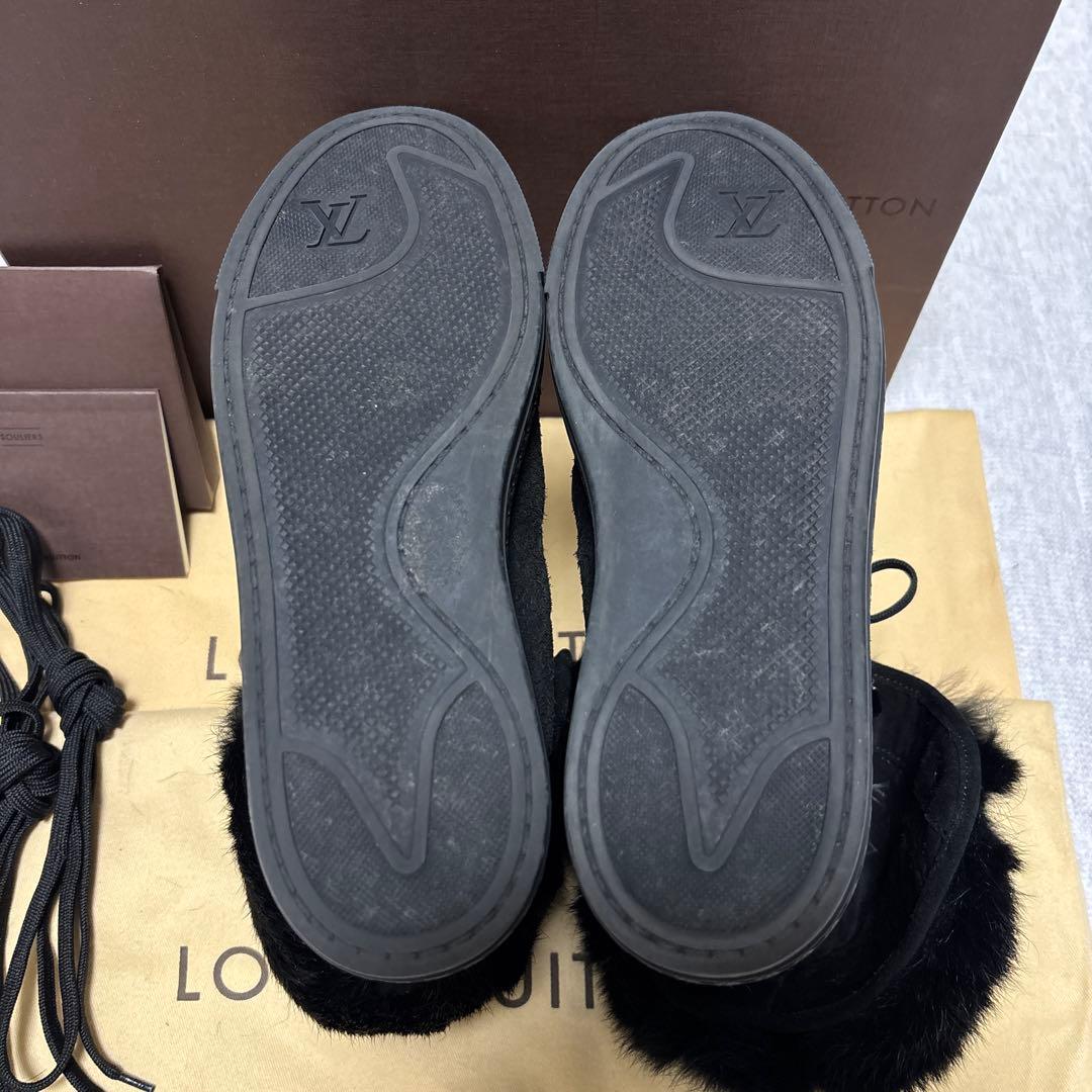 LOUIS VUITTON ルイヴィトンファーハイカットロゴスニーカー