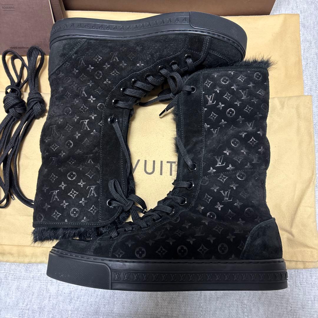 LOUIS VUITTON ルイヴィトンファーハイカットロゴスニーカー