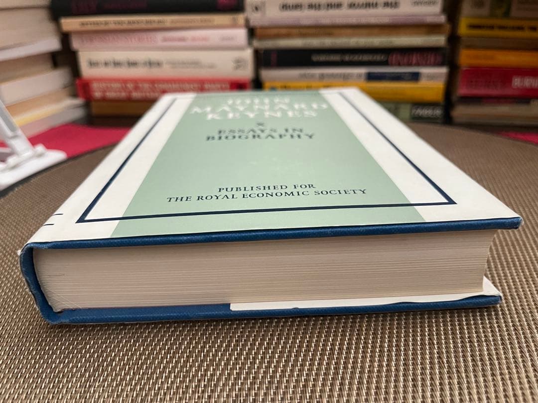 洋書 John Maynard Keynes Essays in Biography