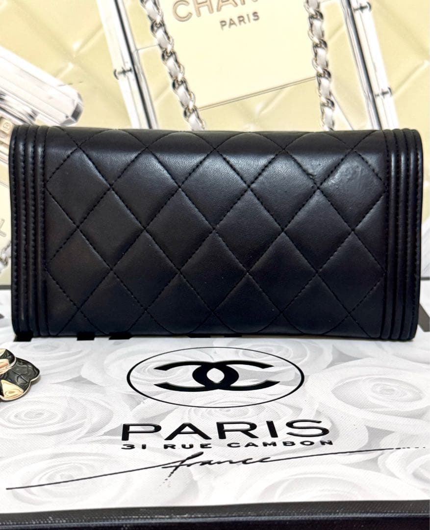 美品✨️シャネル ボーイシャネルラムスキン マトラッセ 長財布 ブラック ①