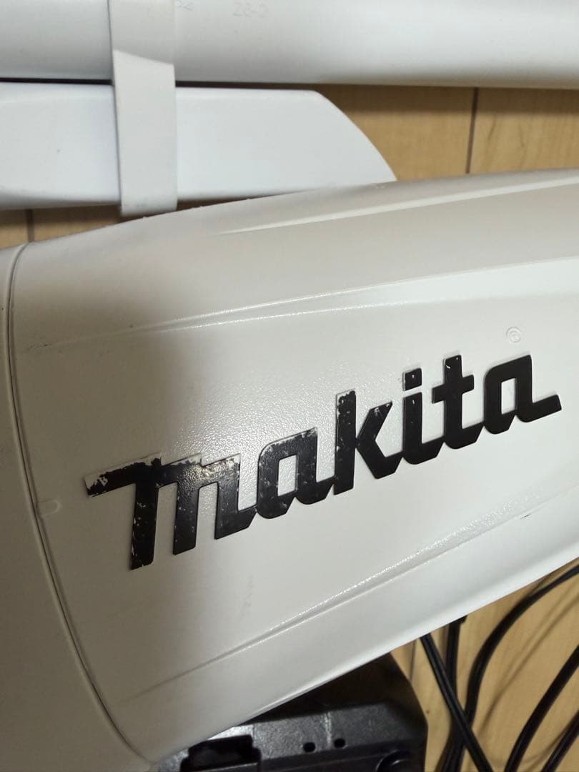 マキタ 18V 充電式クリーナー CL180FD(急速充電器突き)