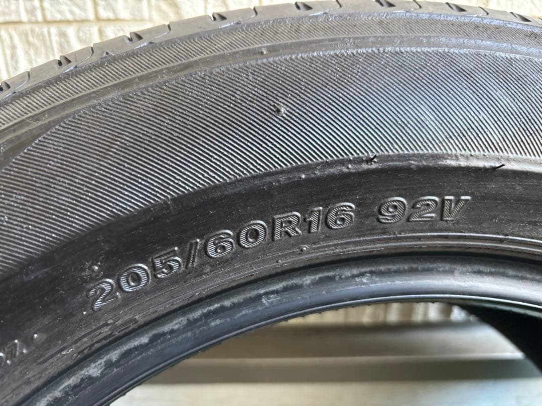 ①【国産バリ溝・送料無料‼️】205/60R16ブリヂストンREGNO GRXⅡ