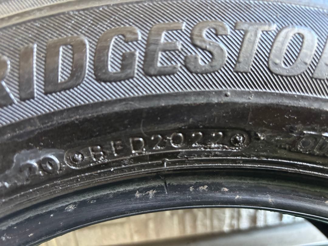 ①【国産バリ溝・送料無料‼️】205/60R16ブリヂストンREGNO GRXⅡ