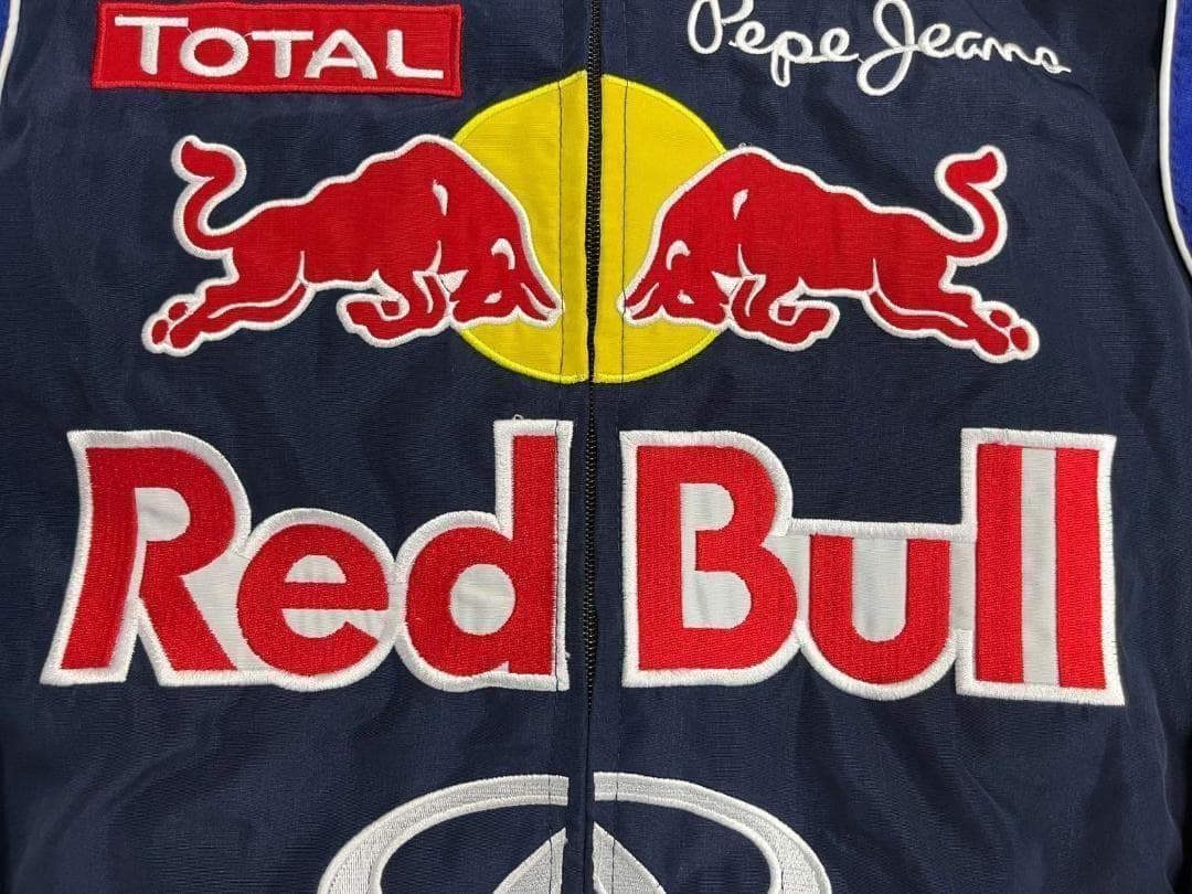 新品 RED BULL INFINITI 刺繍中綿 F1レーシングジャケットB8