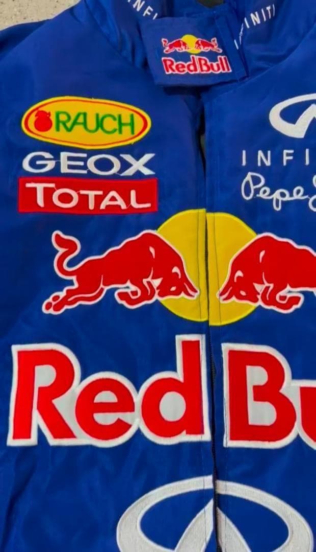 新品 RED BULL INFINITI 刺繍中綿 F1レーシングジャケットB8