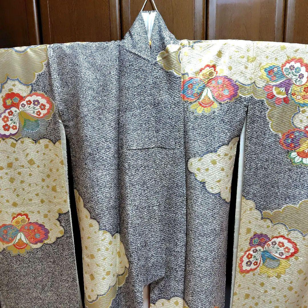 正絹　草花模様　お振袖 　美品