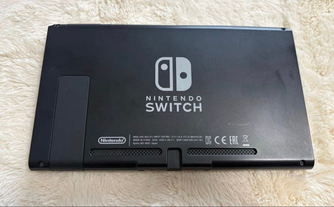 【美品】Nintendo Switch 本体のみ 液晶パネル2020製