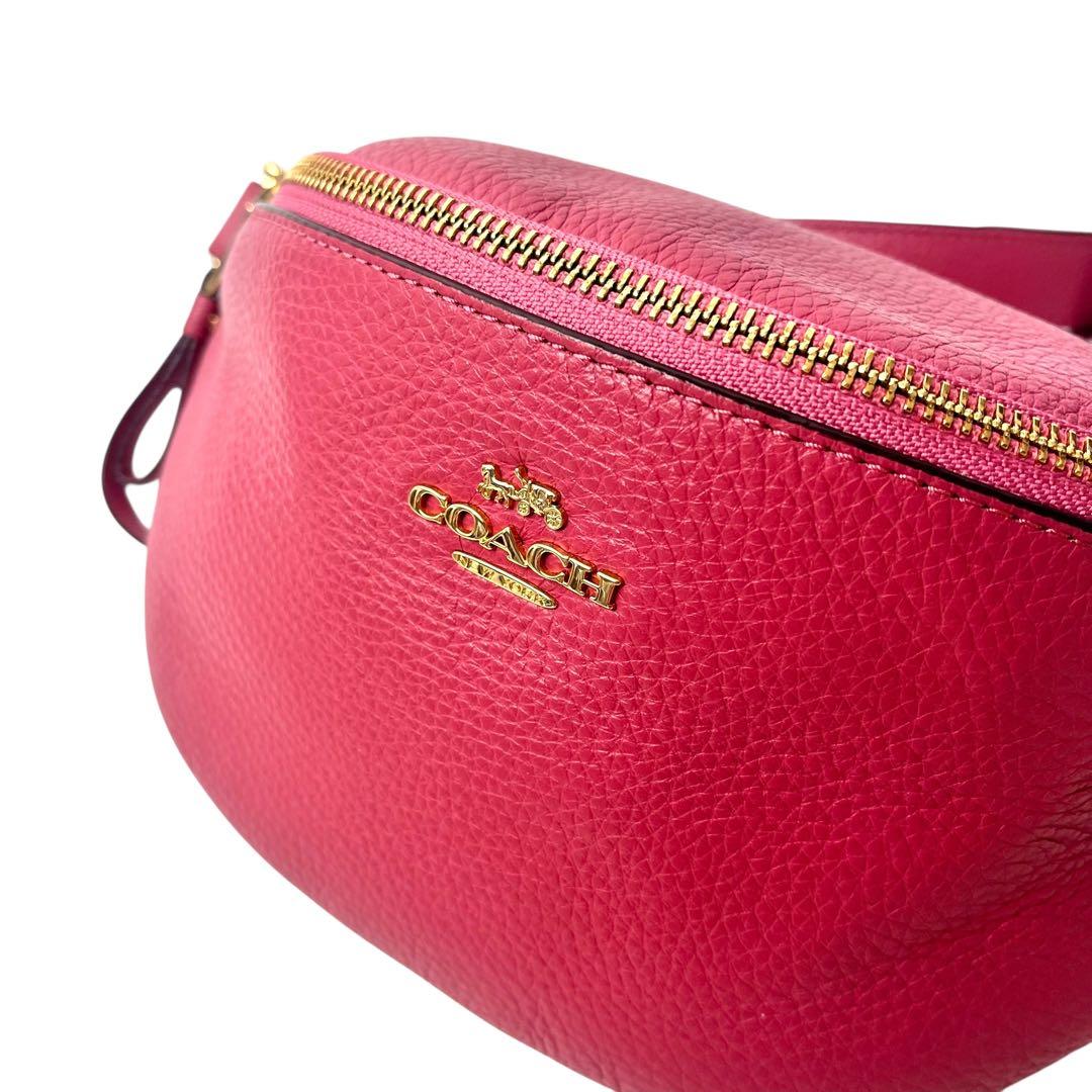 ほぼ未使用✨ COACH コーチ ボディーバッグ ウエストポーチ シボ革 ピンク