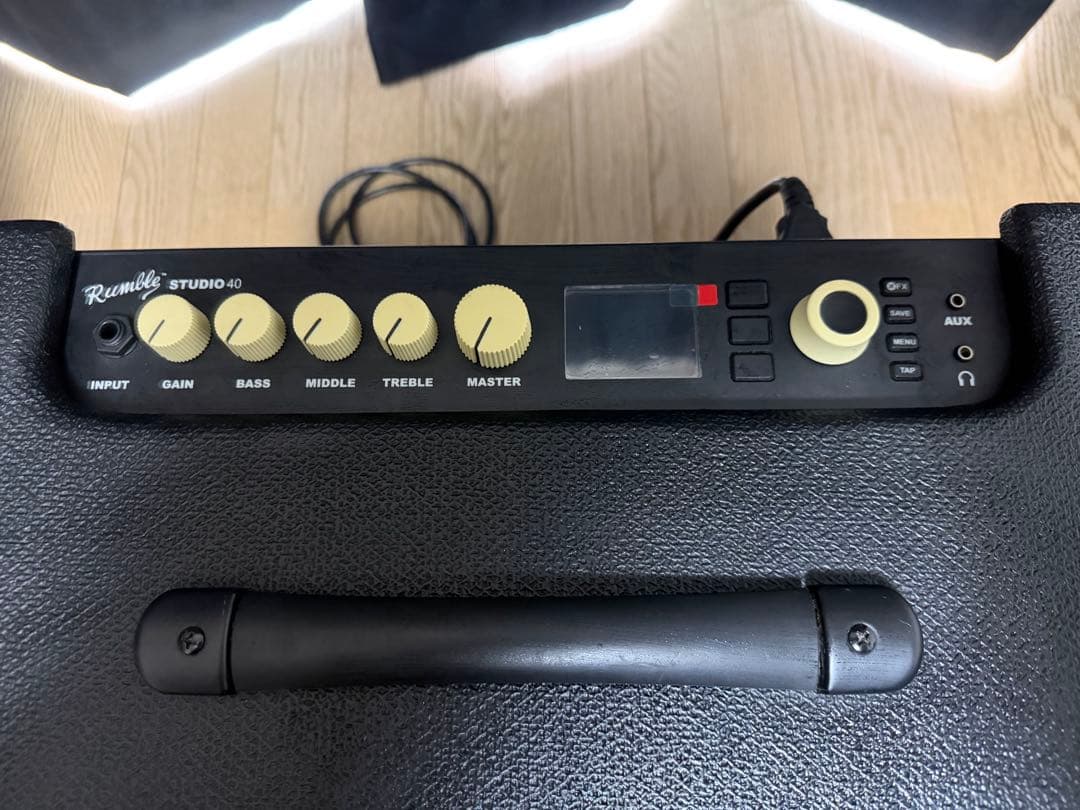 FENDER フェンダー RUMBLE STUDIO 40 ベースアンプ