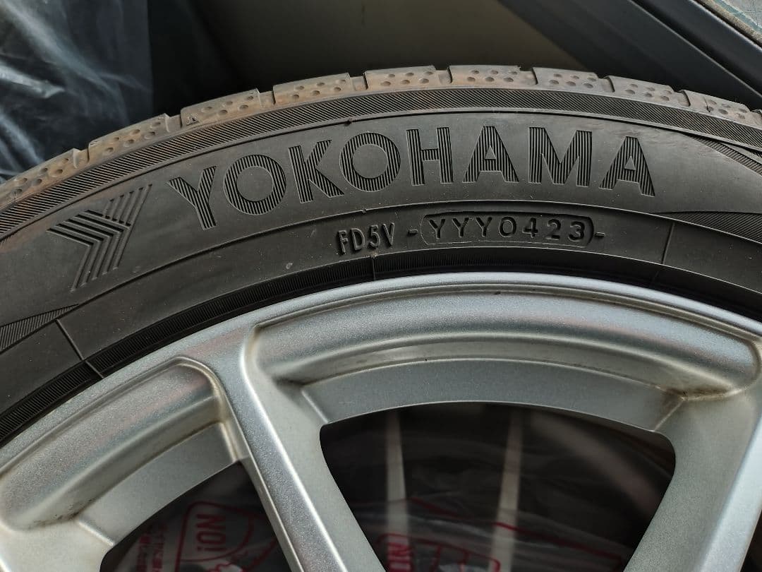 タイヤ・ホイール YOKOHAMA BluEarth-GT AE51 235/50R18