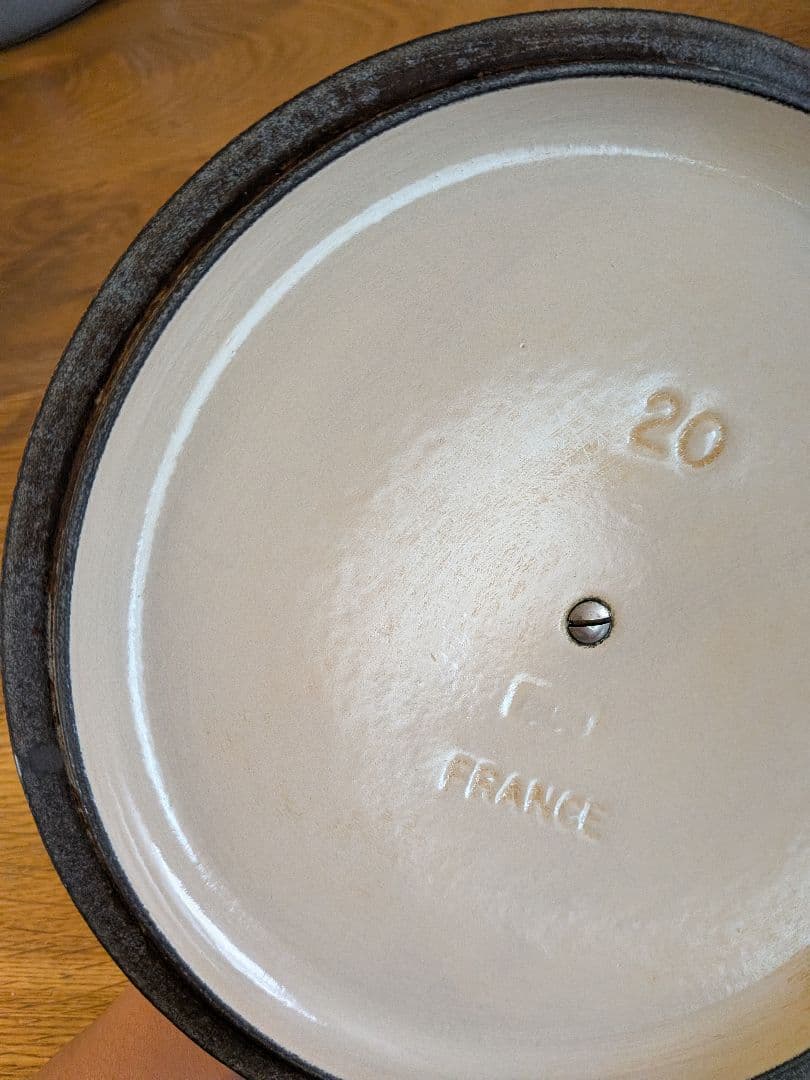 Le Creuset オレンジ 20cm ホーロー鍋