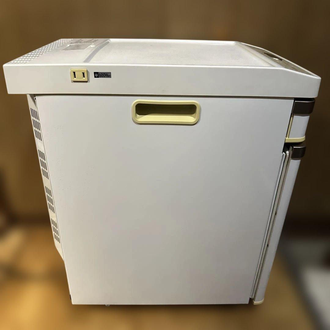 ツインバード　ベッドサイド冷蔵庫（ペルチェ式） HR-D282