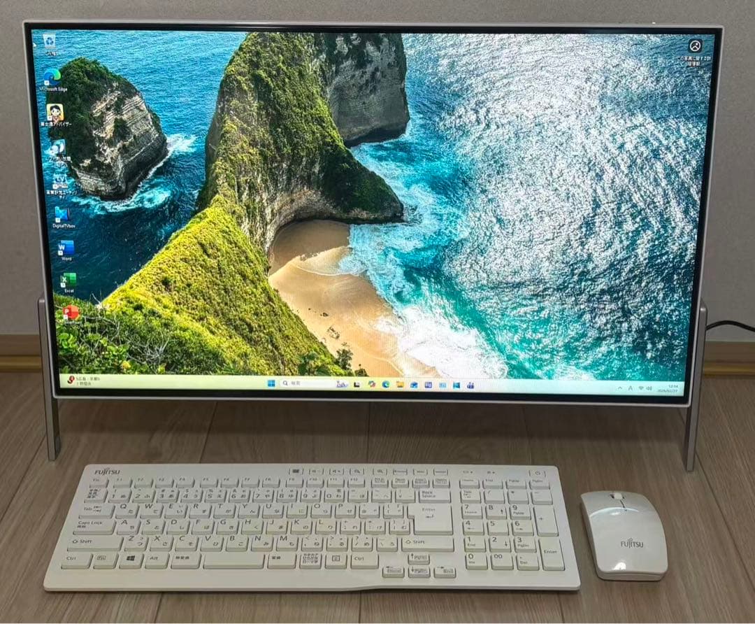 富士通一体型PC ESPRIMO FH77/B1 i7 SSD Office21