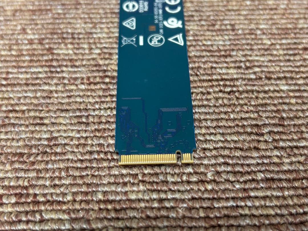 m*9様 m.2 SSD 1TB WD SN570 NVMe 動作品 高速 ゲー