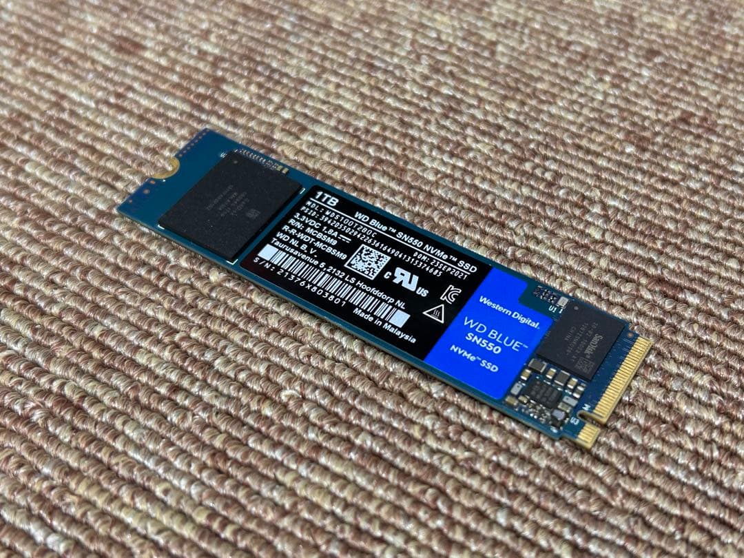 m*9様 m.2 SSD 1TB WD SN570 NVMe 動作品 高速 ゲー