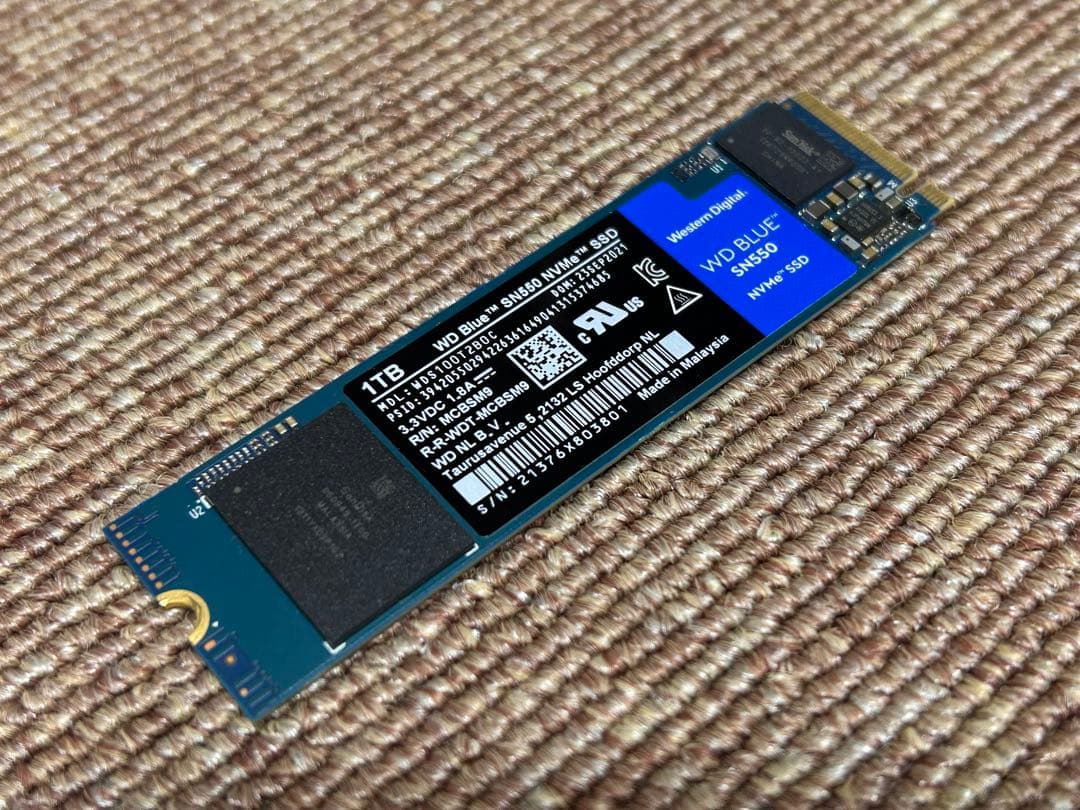 m*9様 m.2 SSD 1TB WD SN570 NVMe 動作品 高速 ゲー