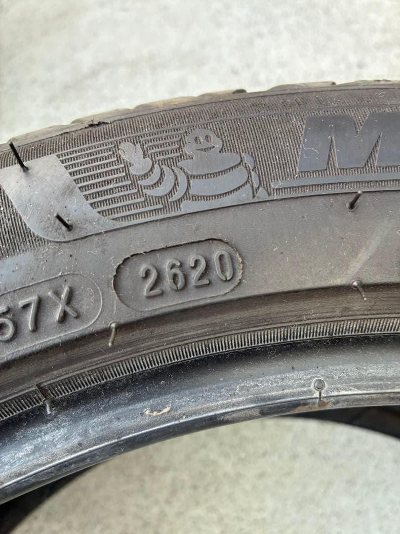 送料込み235/45r17ミシュラン　プライマシー4 2本バリ山