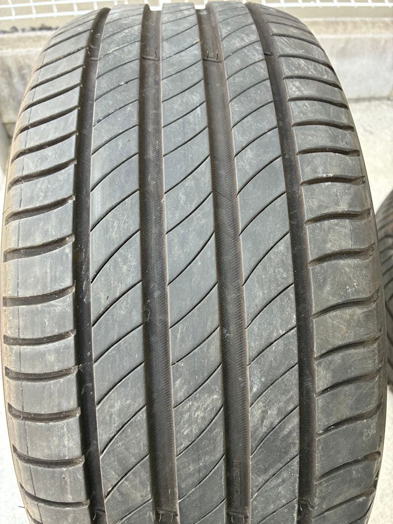 送料込み235/45r17ミシュラン　プライマシー4 2本バリ山