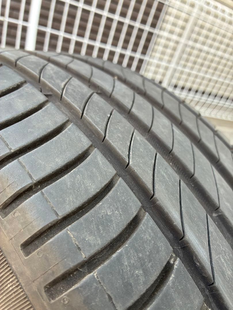 送料込み235/45r17ミシュラン　プライマシー4 2本バリ山